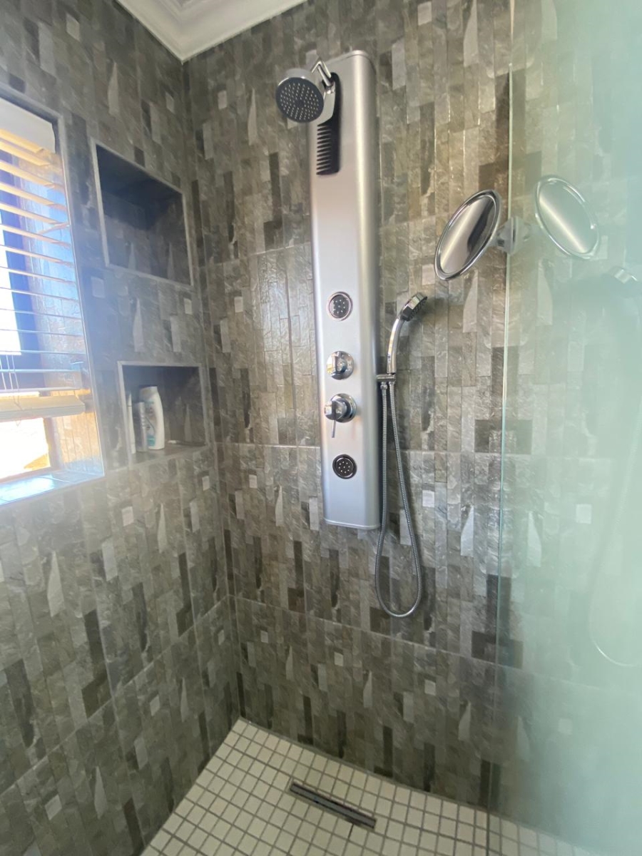 3 Bedroom Property for Sale in Menkenkop Western Cape